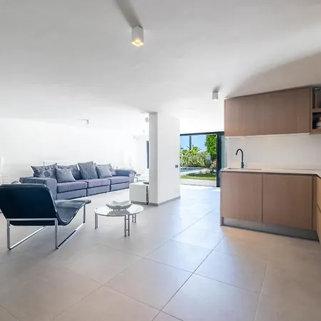 Serrendy House For 8 People Absolute Calm 10 Minutes From Cannes Casa vacanze
