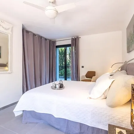 Serrendy House For 8 People Absolute Calm 10 Minutes From Cannes Casa vacanze Le Cannet