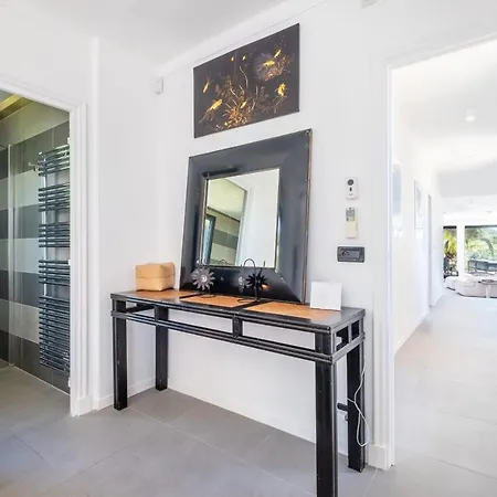 Serrendy House For 8 People Absolute Calm 10 Minutes From Cannes Casa vacanze *