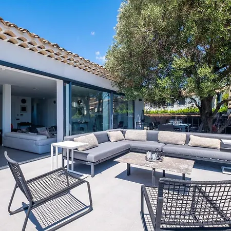 Serrendy Maison Pour 8 Au Calme Absolu à 10 Min De Cannes Hébergement de vacances Le Cannet