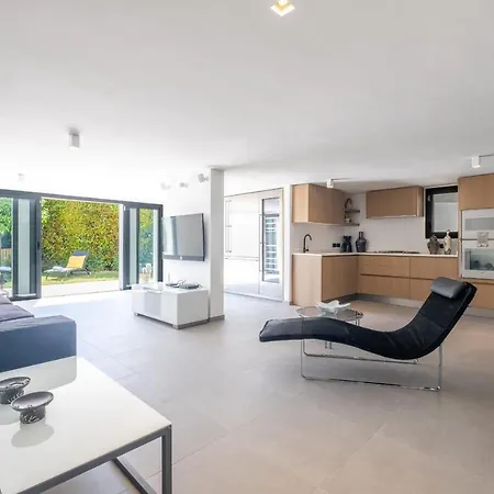 Hébergement de vacances Serrendy Maison Pour 8 Au Calme Absolu à 10 Min De Cannes *