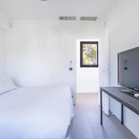 Serrendy Maison Pour 8 Au Calme Absolu à 10 Min De Cannes Hébergement de vacances Le Cannet